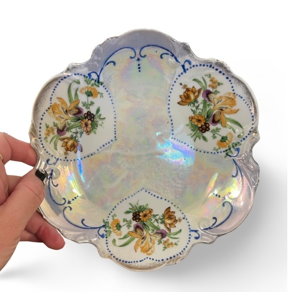 VINTAGE Trimont Ware Gold Trimmed Floral Plate - 7 inches - Picture 3 of 8